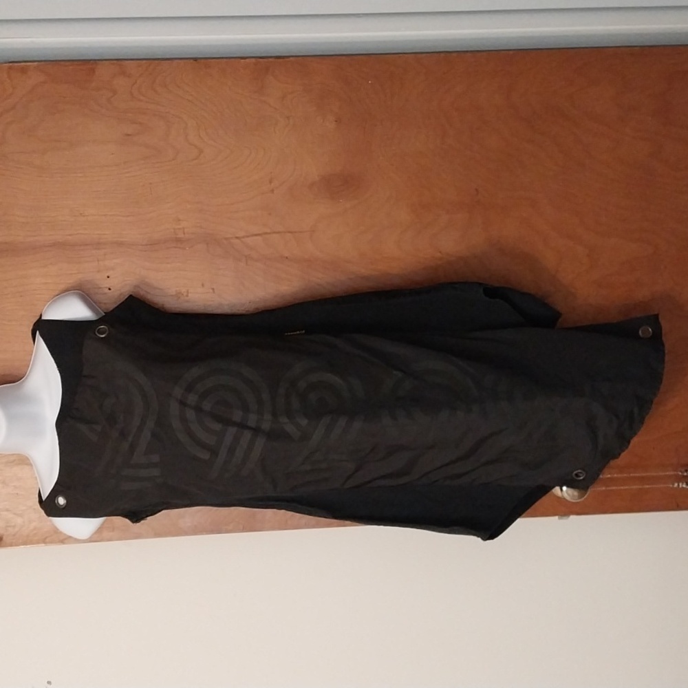 Pygmees dress